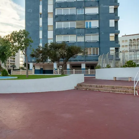 En Complejo Residencial Con Piscina Y Garaje A 100m Del Mar *