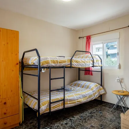 Apartment En Complejo Residencial Con Piscina Y Garaje A 100m Del Mar *