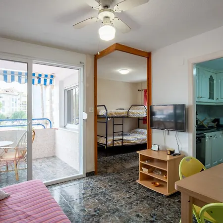 En Complejo Residencial Con Piscina Y Garaje A 100m Del Mar *