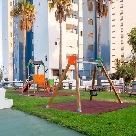 En Complejo Residencial Con Piscina Y Garaje A 100m Del Mar * Las Canteras (Valencia)