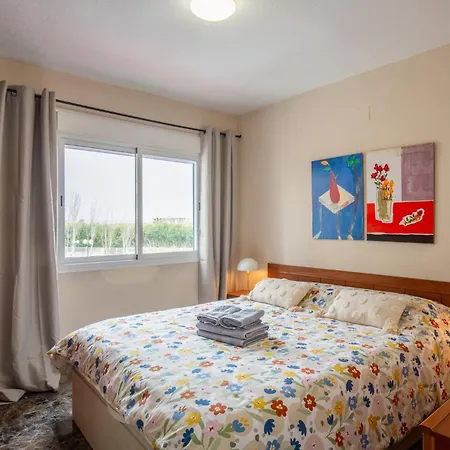 Apartament En Complejo Residencial Con Piscina Y Garaje A 100m Del Mar